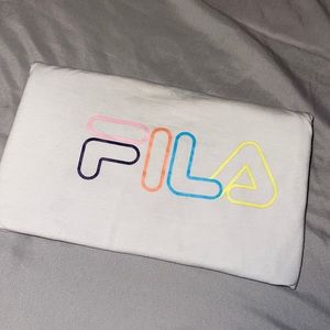 Fila T-shirt (send offers )
